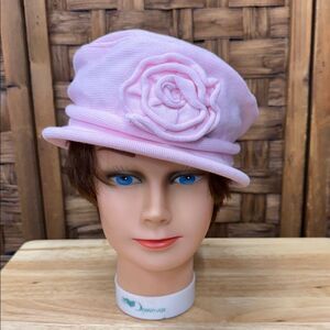 Vintage Elegant Pink Women's Hat with Floral Detail